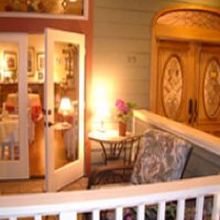 Cayucos Sunset Inn entrance and porch
