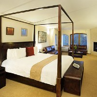 El Colibri Boutique Hotel and Spa guest room in Cambria, California